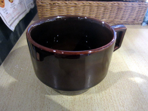 HASAMI焼のカップ
